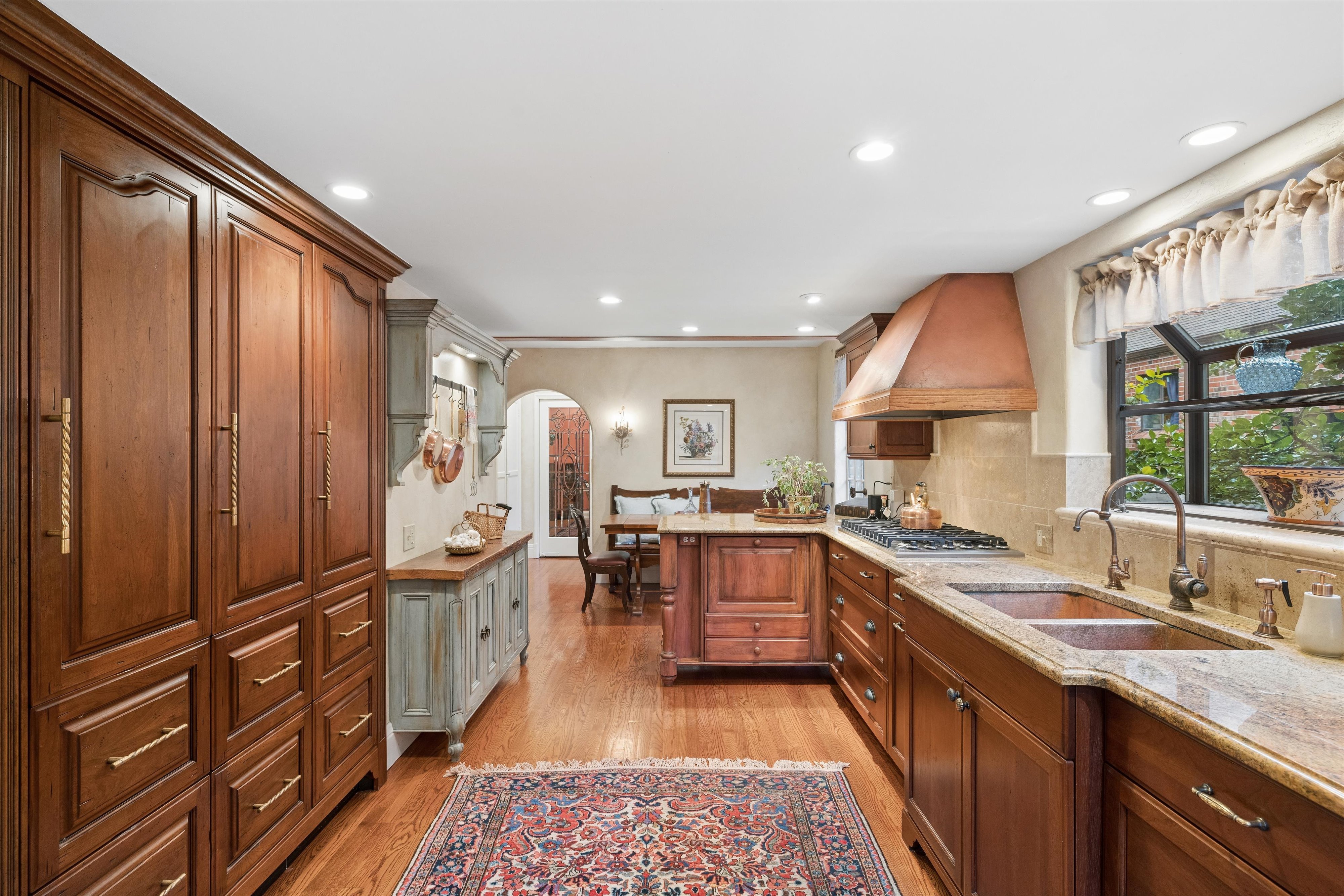 Rare Private Park Lot Near Cherry Creek with Sunroom Viking Kitchen & Spa Suite - 物件實景