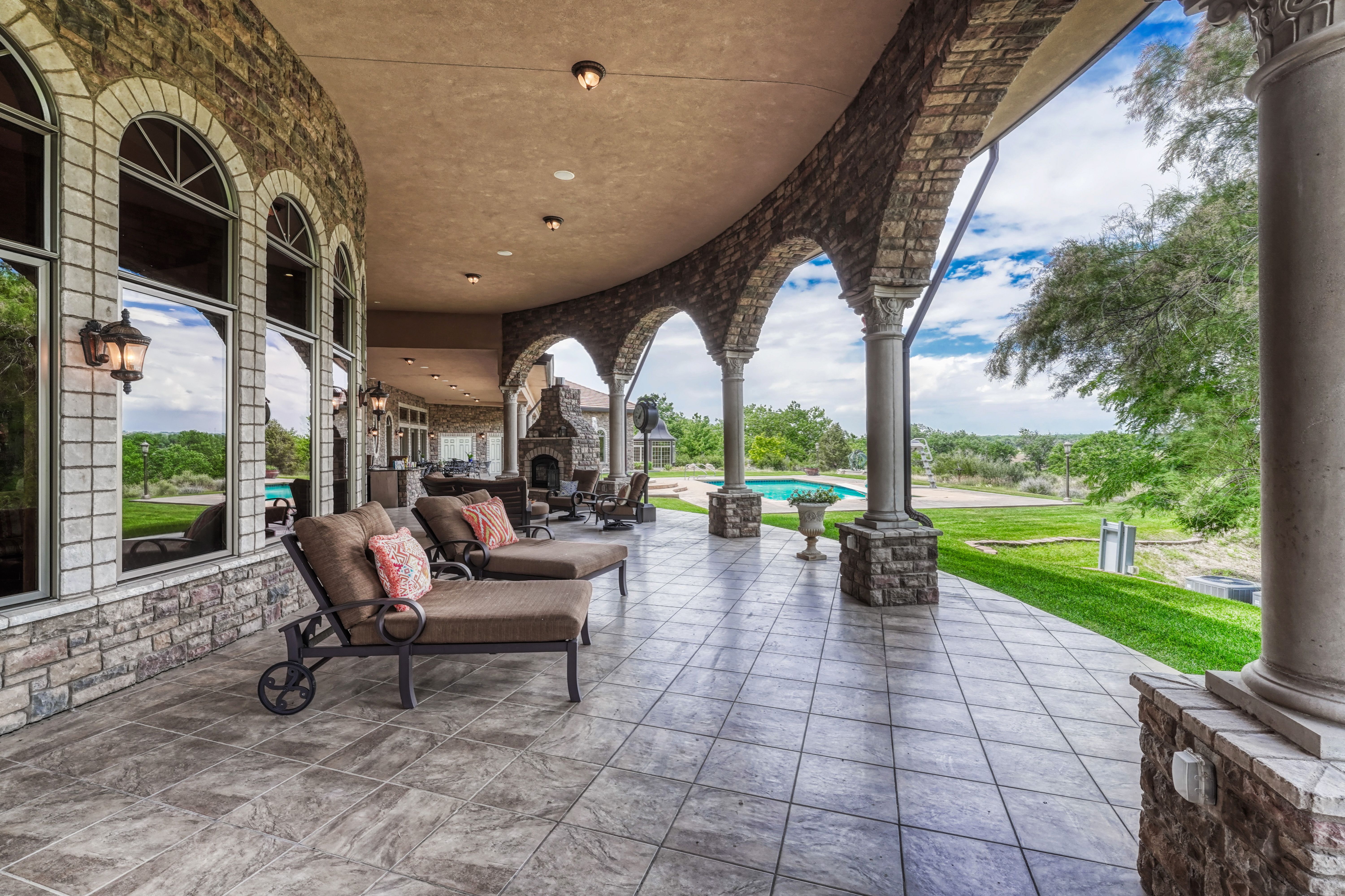  Extraordinary Estate on Pueblo