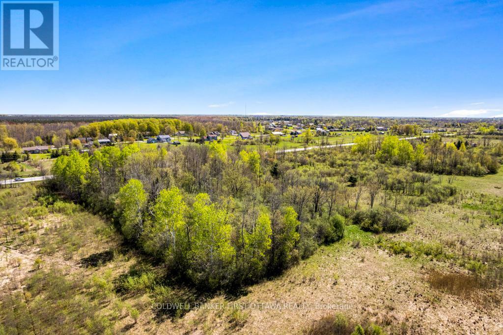 TAY VALLEY, Ontario, K7H 3C9, CA, ,Residential,For Sale,1867366