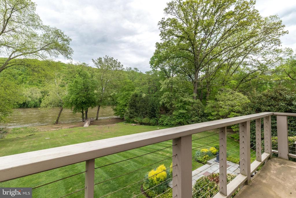 Point Pleasant, Pennsylvania, 18950, United States, 4 Bedrooms Bedrooms, ,6 BathroomsBathrooms,Residential,For Sale,1794565