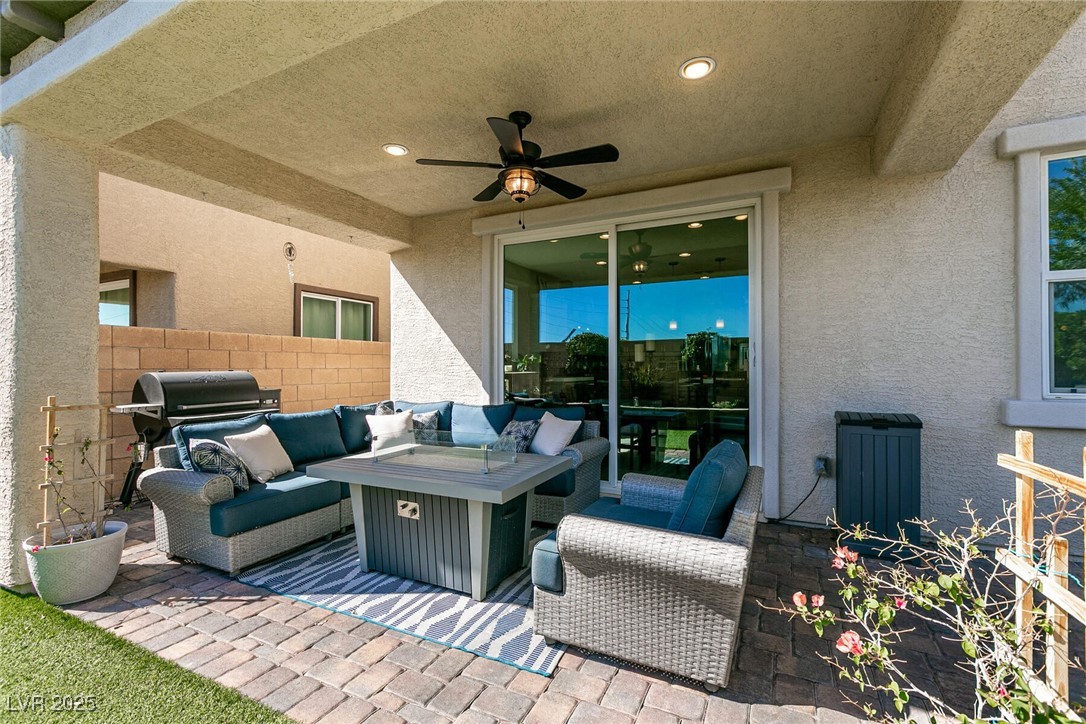 Las Vegas, Nevada, 89166, United States, 4 Bedrooms Bedrooms, ,3 BathroomsBathrooms,Residential,For Sale,1960504