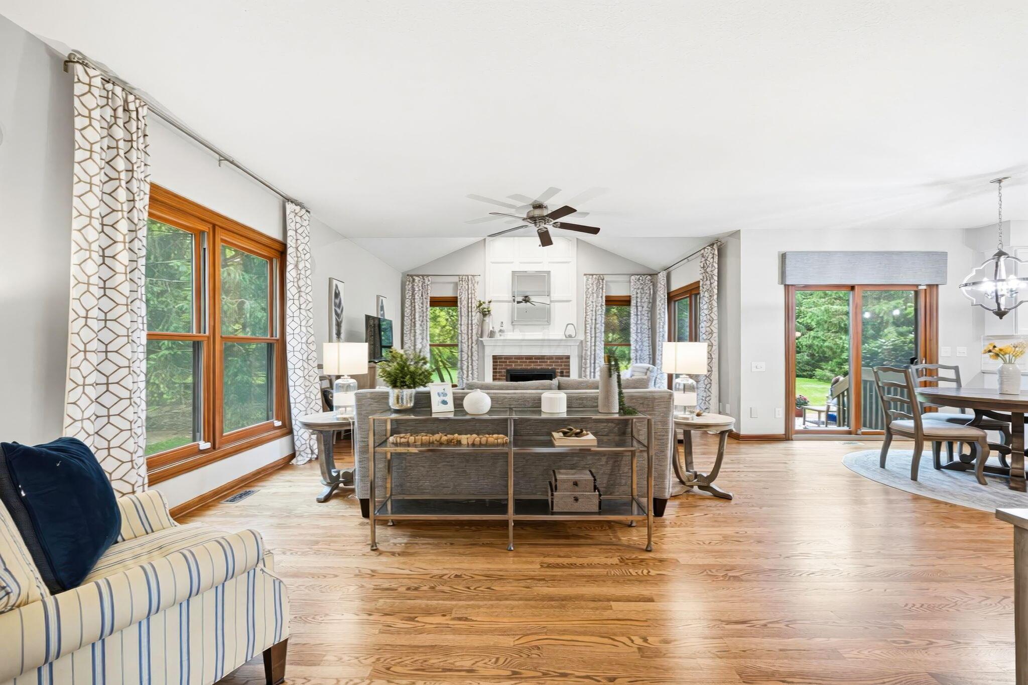 Lewis Center, Ohio, 43035, United States, 4 Bedrooms Bedrooms, ,2 BathroomsBathrooms,Residential,For Sale,2048697