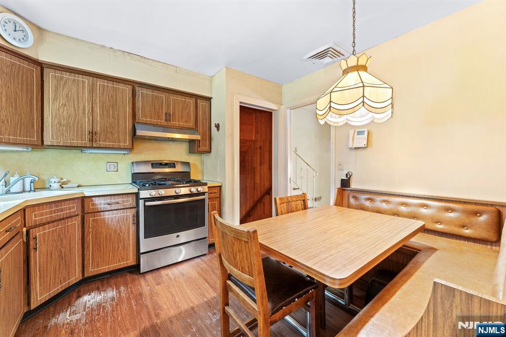 Twp of Washington, New Jersey, 07676, United States, 3 Bedrooms Bedrooms, ,2 BathroomsBathrooms,Residential,For Sale,1885353