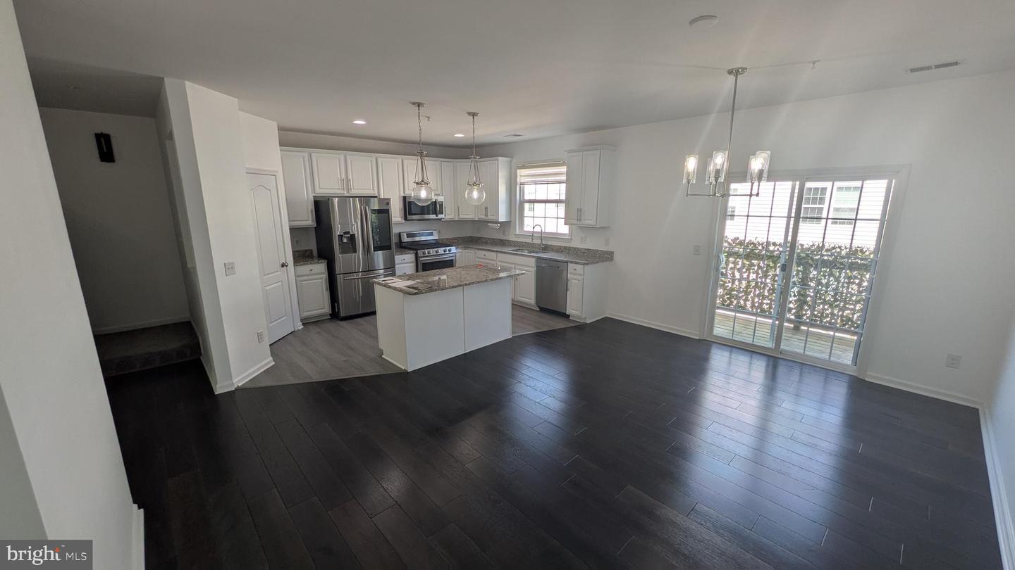 Aldie, Virginia, 20105, United States, 3 Bedrooms Bedrooms, ,3 BathroomsBathrooms,Residential,For Sale,1891094