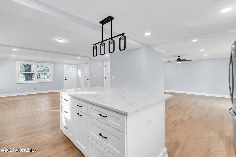 Shrewsbury Boro, New Jersey, 07702, United States, 4 Bedrooms Bedrooms, ,3 BathroomsBathrooms,Residential,For Sale,2001702