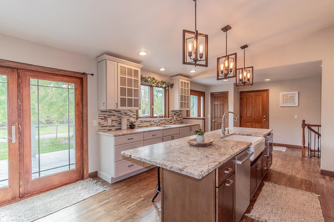 New London, Wisconsin, 54961-8021, United States, 4 Bedrooms Bedrooms, ,2 BathroomsBathrooms,Residential,For Sale,2008203