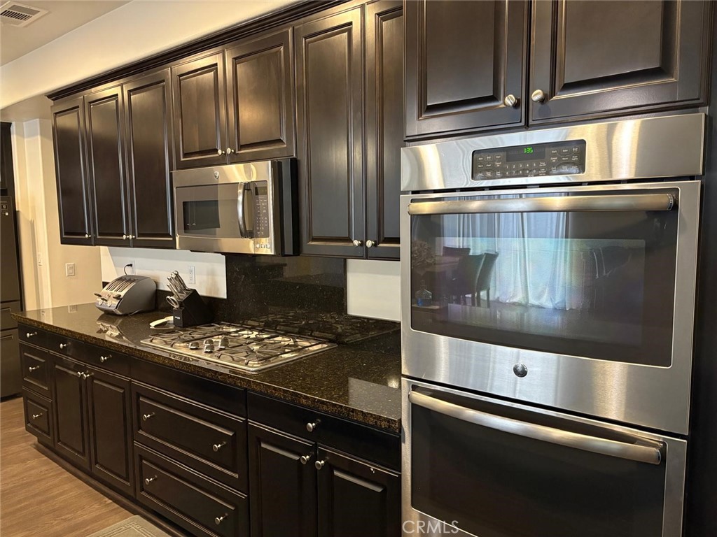 Jurupa Valley, California, 91752, United States, 7 Bedrooms Bedrooms, ,5 BathroomsBathrooms,Residential,For Sale,2020067