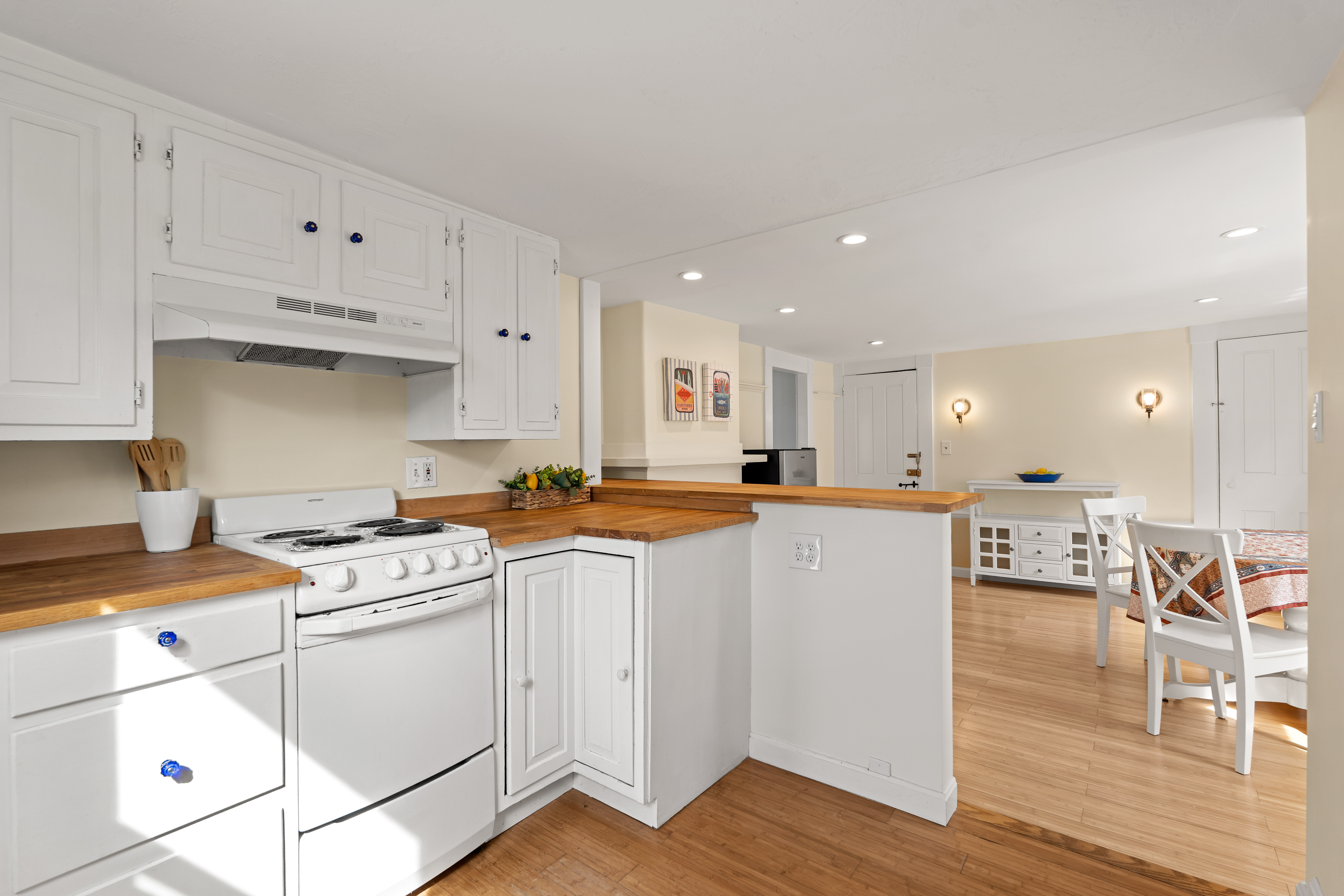  2 Mount Pleasant Street, Unit 4, Rockport, MA, 01966 - 物件實景