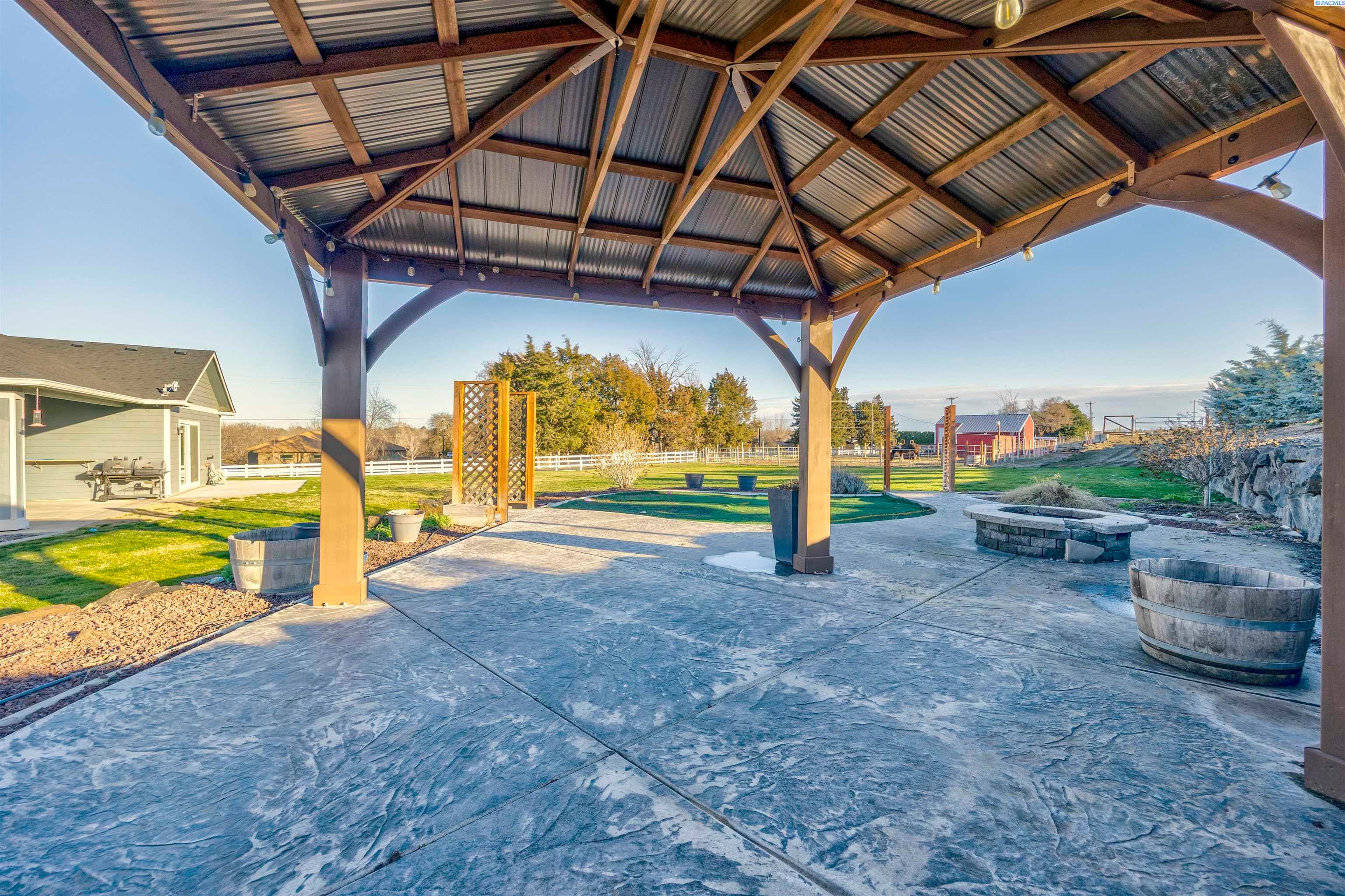 West Richland, Washington, 99353, United States, 3 Bedrooms Bedrooms, ,3 BathroomsBathrooms,Residential,For Sale,2007767