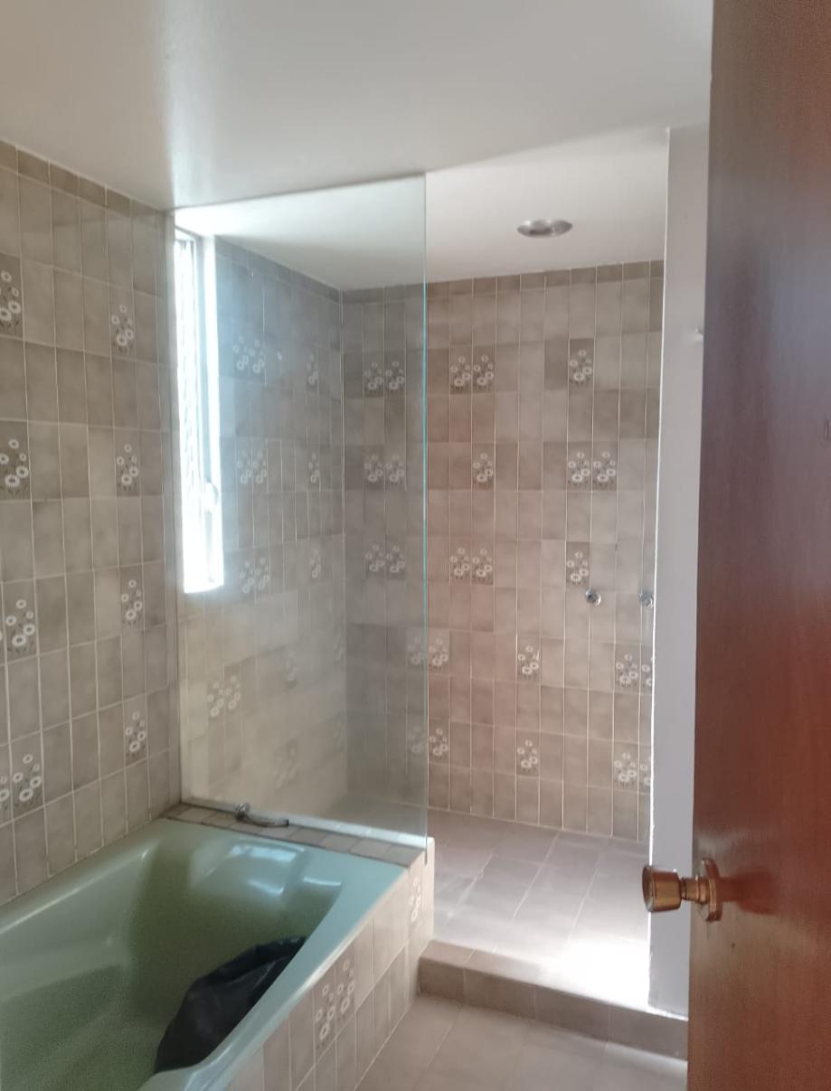 Naucalpan de Juárez, Estado de méxico, 53100, Mexico, 3 Bedrooms Bedrooms, ,3 BathroomsBathrooms,Residential,For Sale,1998429