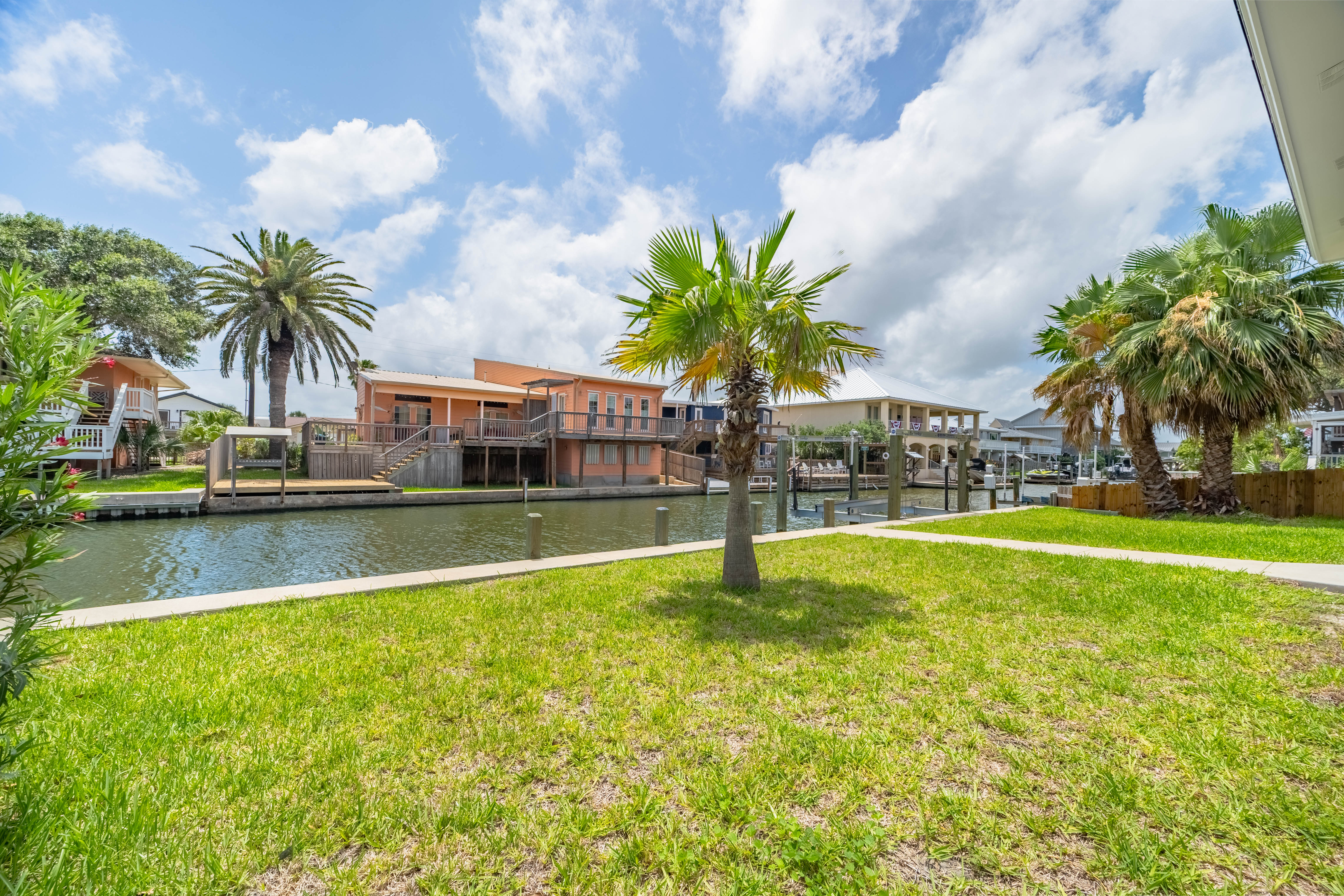  Key Allegro Waterfront Retreat - 物件實景