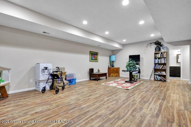 Charlotte, Michigan, 48813, United States, 5 Bedrooms Bedrooms, ,5 BathroomsBathrooms,Residential,For Sale,1898088