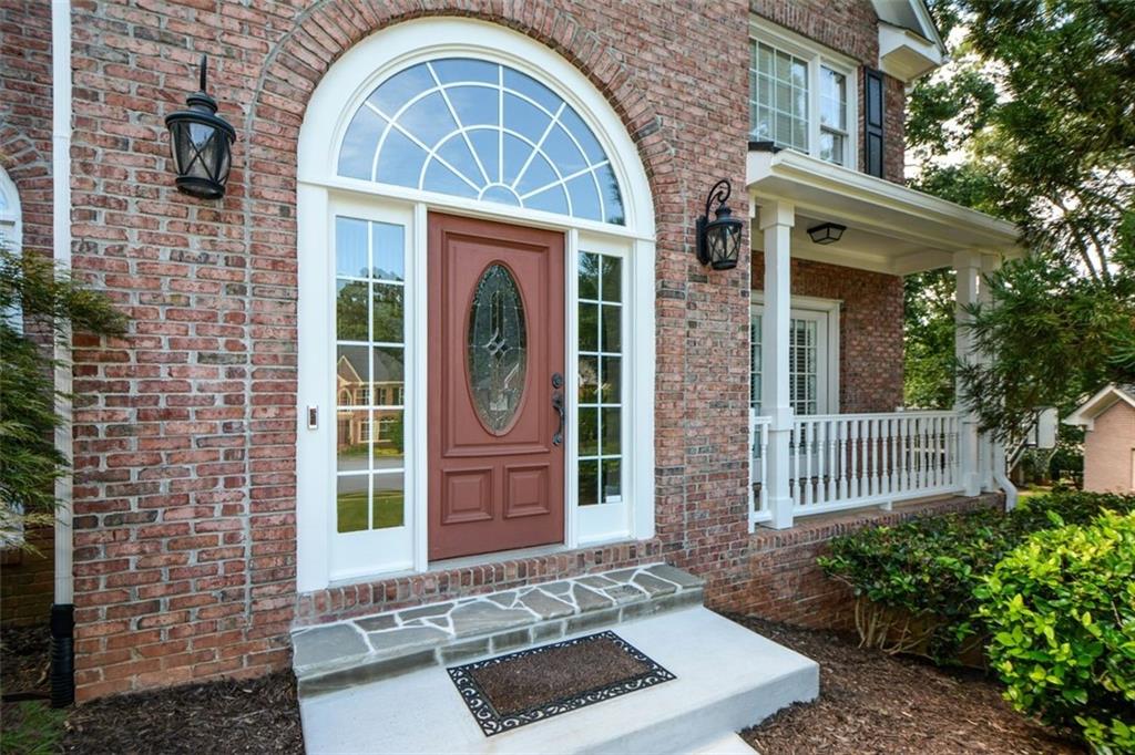 Alpharetta, Georgia, 30022, United States, 5 Bedrooms Bedrooms, ,5 BathroomsBathrooms,Residential,For Sale,2002154