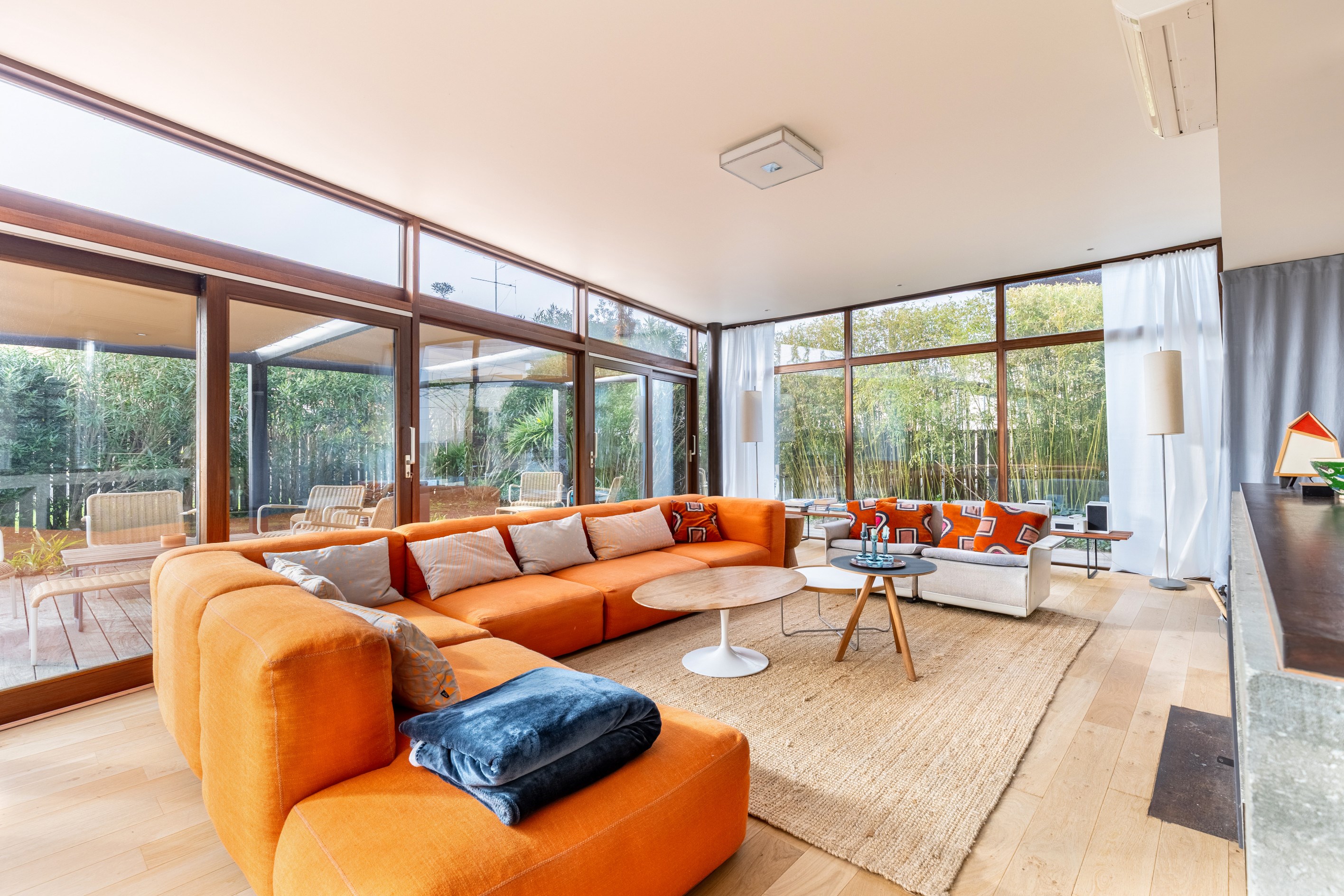  CAP FERRET PENINSULA - ARCHITECT-DESIGNED VILLA WITH VIEW OF THE BASSIN D