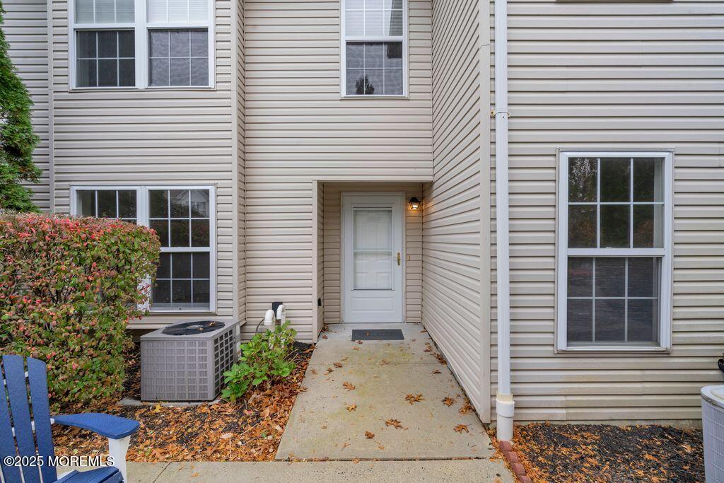 Wall, New Jersey, 07719, United States, 2 Bedrooms Bedrooms, ,2 BathroomsBathrooms,Residential,For Sale,1992895