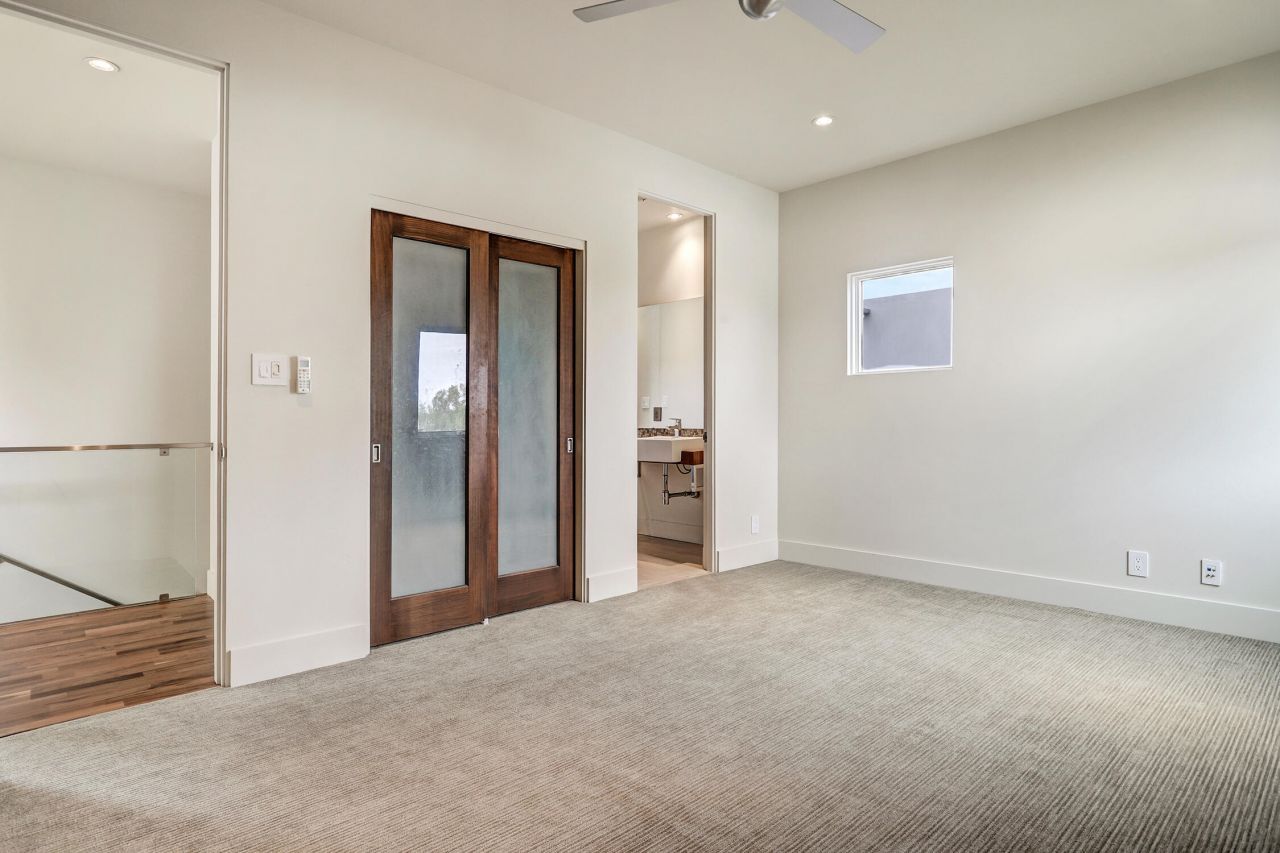 Albuquerque, New Mexico, 87104, United States, 4 Bedrooms Bedrooms, ,4 BathroomsBathrooms,Residential,For Sale,1940748