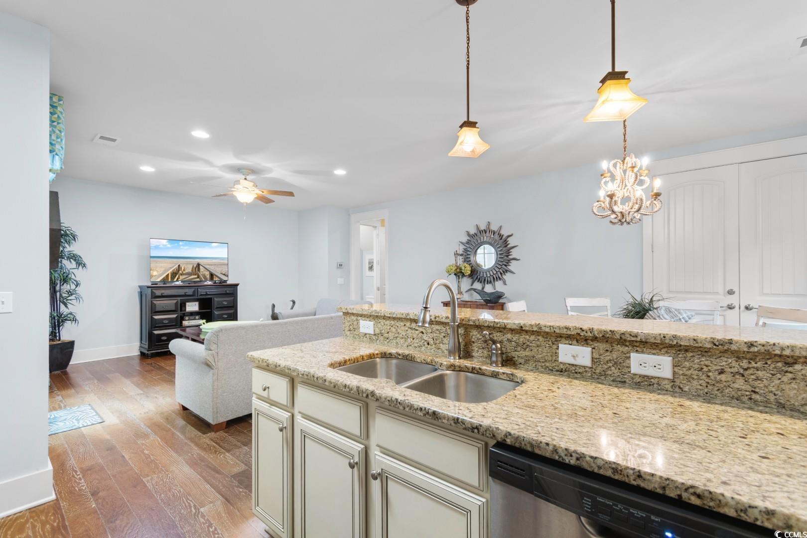 North Myrtle Beach, South Carolina, 29582, United States, 3 Bedrooms Bedrooms, ,4 BathroomsBathrooms,Residential,For Sale,1983753