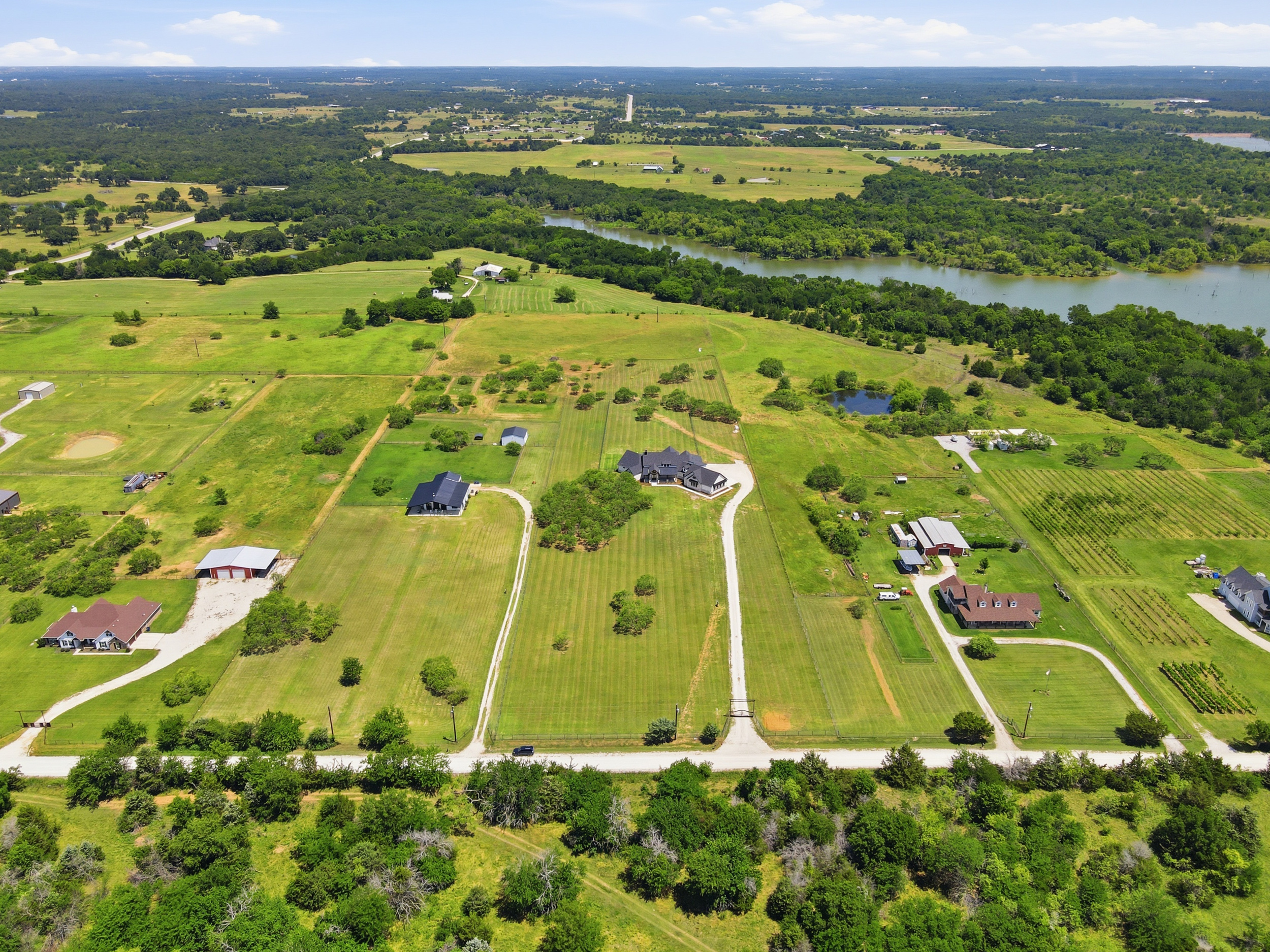  519 Reason Jones Road, Valley View, TX, 76272 - 物件實景