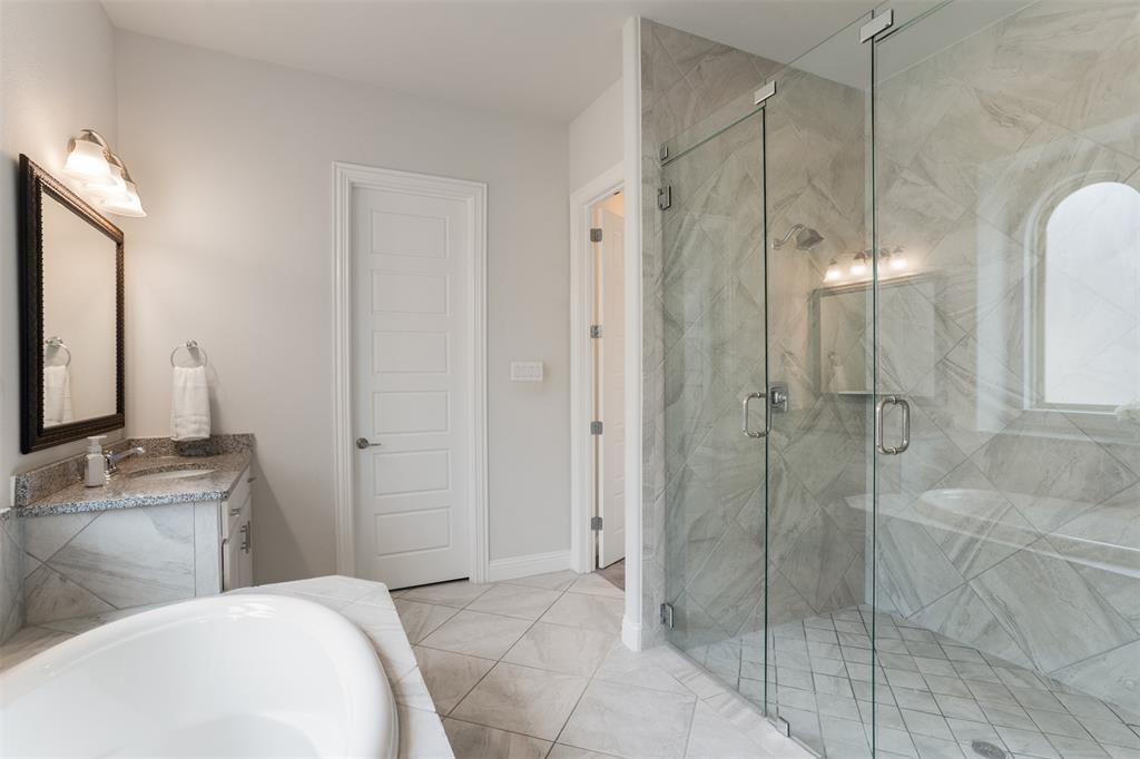 Heath, Texas, 75126, United States, 4 Bedrooms Bedrooms, ,4 BathroomsBathrooms,Residential,For Sale,1784513