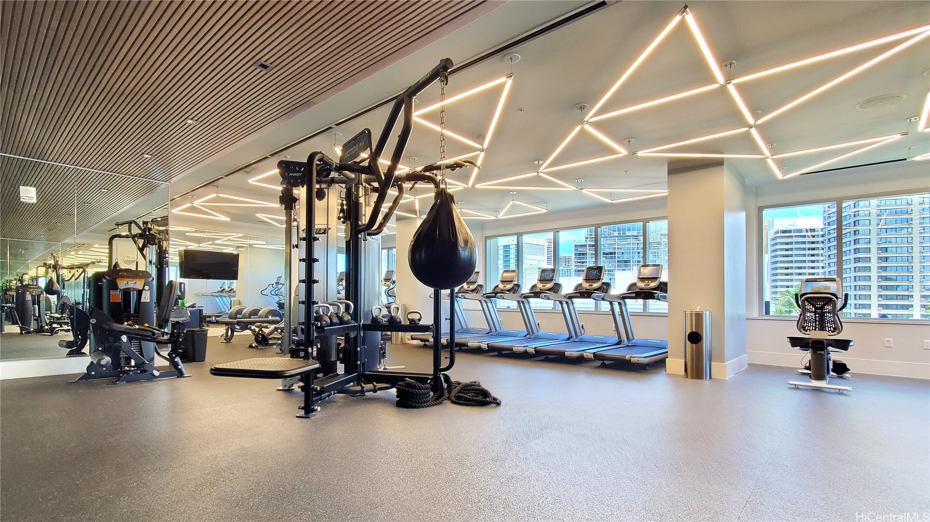 Honolulu, Hawaii, 96815, United States, ,1 BathroomBathrooms,Residential,For Sale,1955085