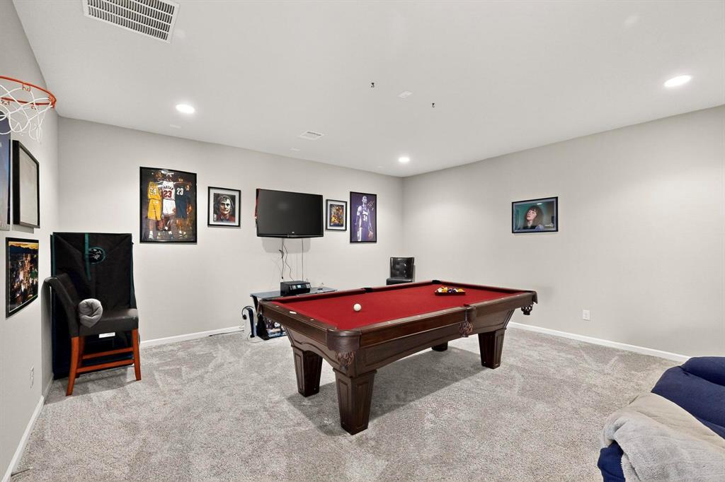 Mansfield, Texas, 76063, United States, 4 Bedrooms Bedrooms, ,3 BathroomsBathrooms,Residential,For Sale,1984510