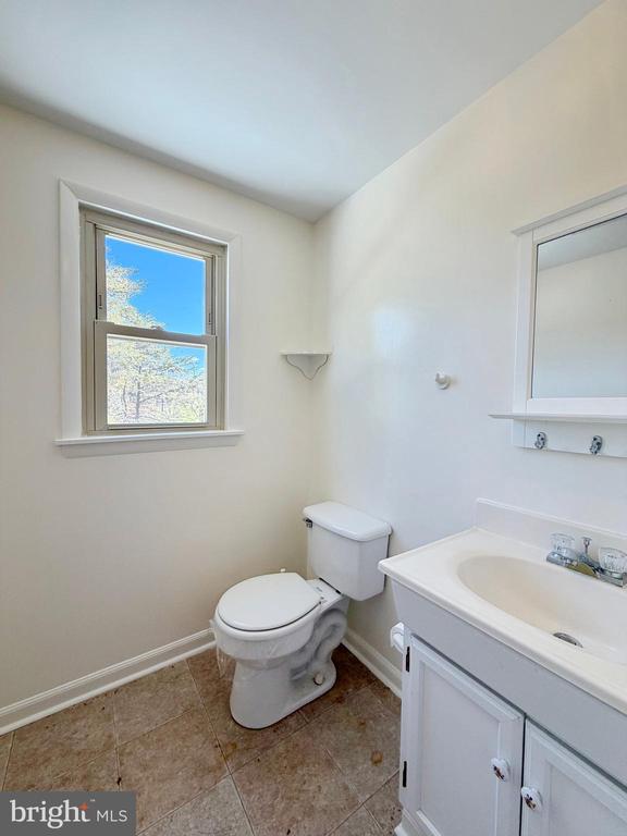 Bloomery, West Virginia, 26817, United States, 3 Bedrooms Bedrooms, ,2 BathroomsBathrooms,Residential,For Sale,1980909