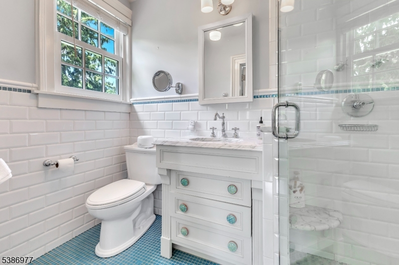 Montclair Twp., New Jersey, 07042, United States, 6 Bedrooms Bedrooms, ,6 BathroomsBathrooms,Residential,For Sale,1993497