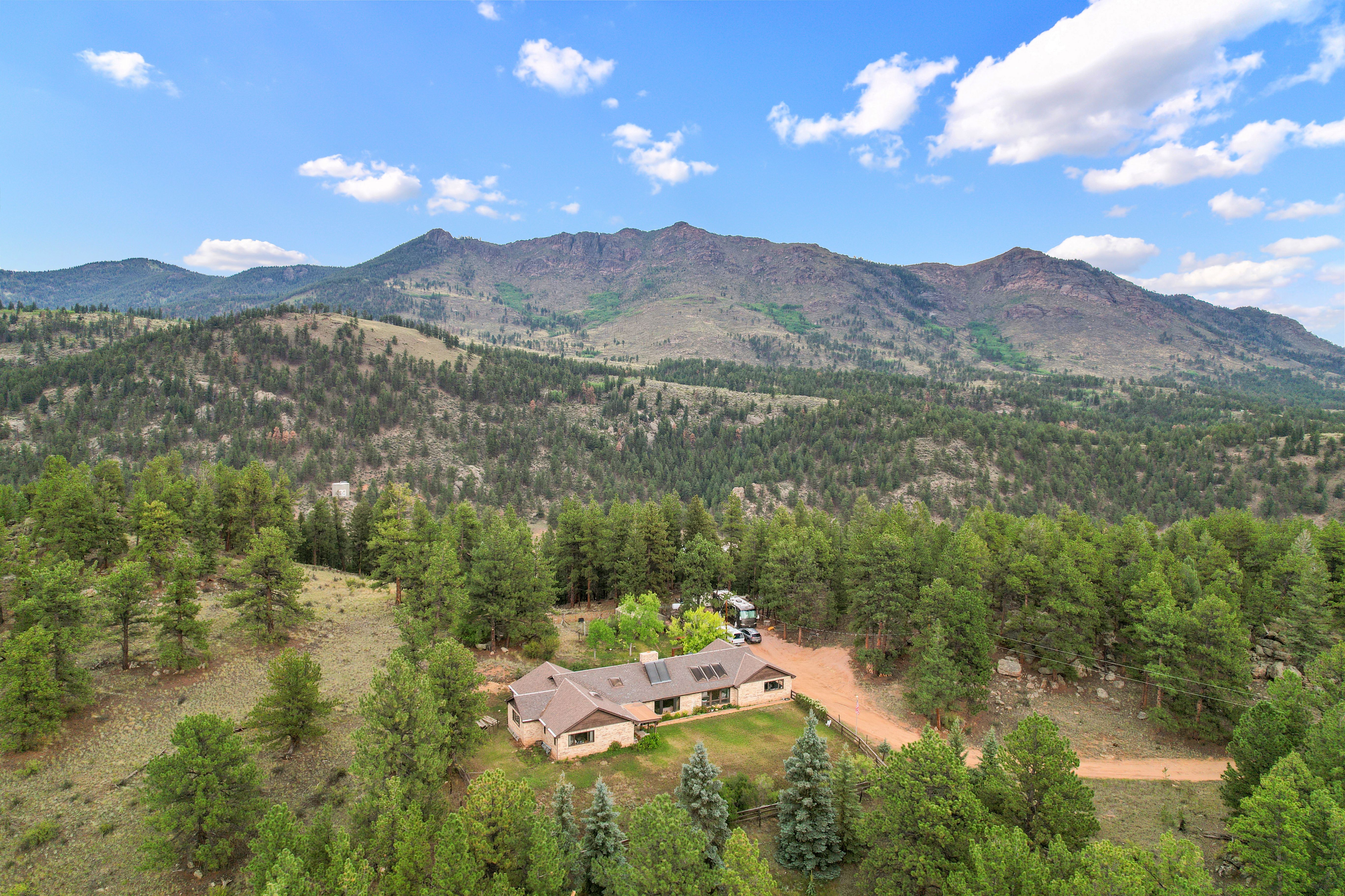  One-of-a-Kind Colorado Ranch - 物件實景
