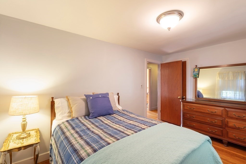 Waltham, Massachusetts, 02451, United States, 3 Bedrooms Bedrooms, ,2 BathroomsBathrooms,Residential,For Sale,1937304