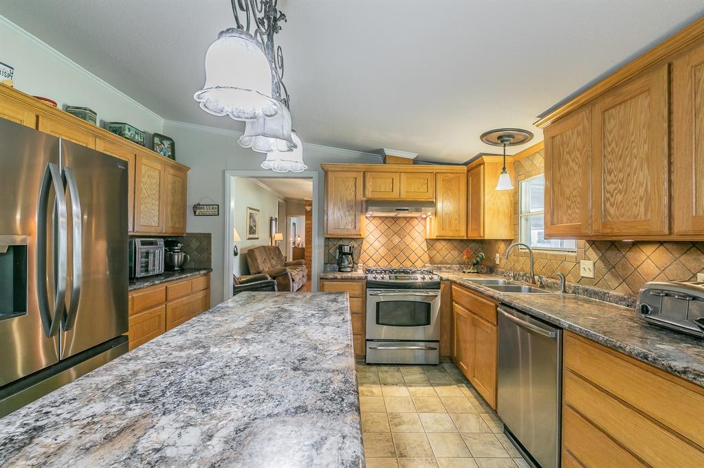 Joshua, Texas, 76058, United States, 4 Bedrooms Bedrooms, ,2 BathroomsBathrooms,Residential,For Sale,1905978