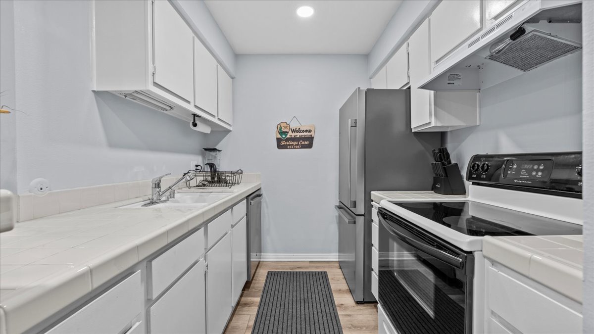 Culver City, California, 90230, United States, 1 Bedroom Bedrooms, ,1 BathroomBathrooms,Residential,For Sale,1981473