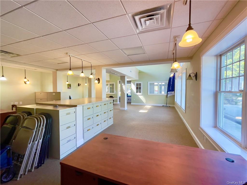 Hyde Park, New York, 12538, United States, 4 Bedrooms Bedrooms, ,5 BathroomsBathrooms,Residential,For Sale,1980113