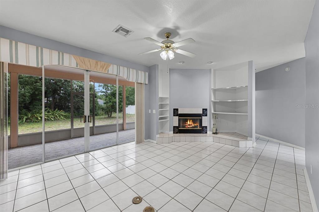 Apopka, Florida, 32712, United States, 5 Bedrooms Bedrooms, ,5 BathroomsBathrooms,Residential,For Sale,1806411