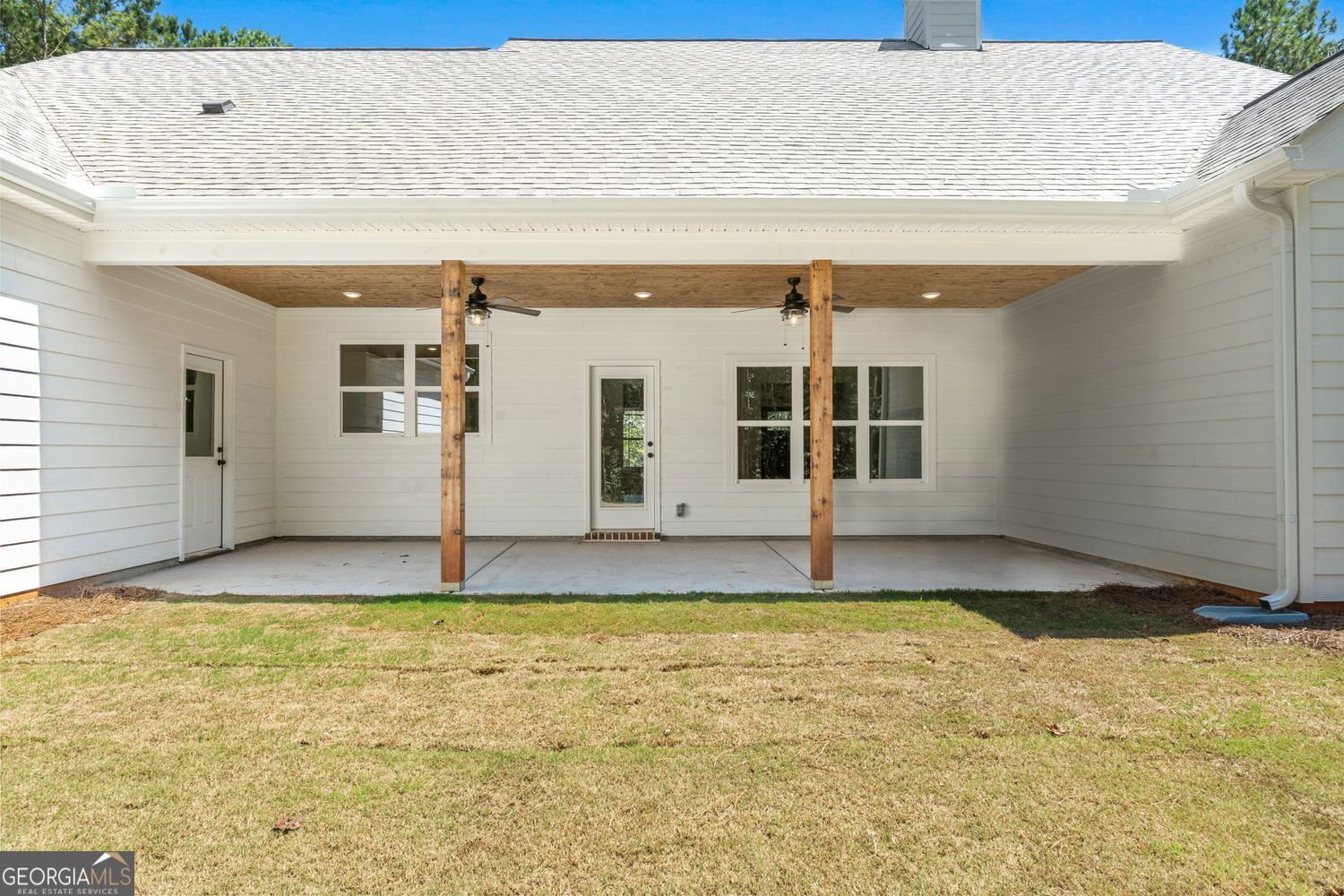 Forsyth, Georgia, 31029, United States, 4 Bedrooms Bedrooms, ,3 BathroomsBathrooms,Residential,For Sale,1922681