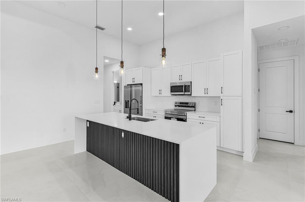 CAPE CORAL, Florida, 33993, United States, 4 Bedrooms Bedrooms, ,3 BathroomsBathrooms,Residential,For Sale,2005774