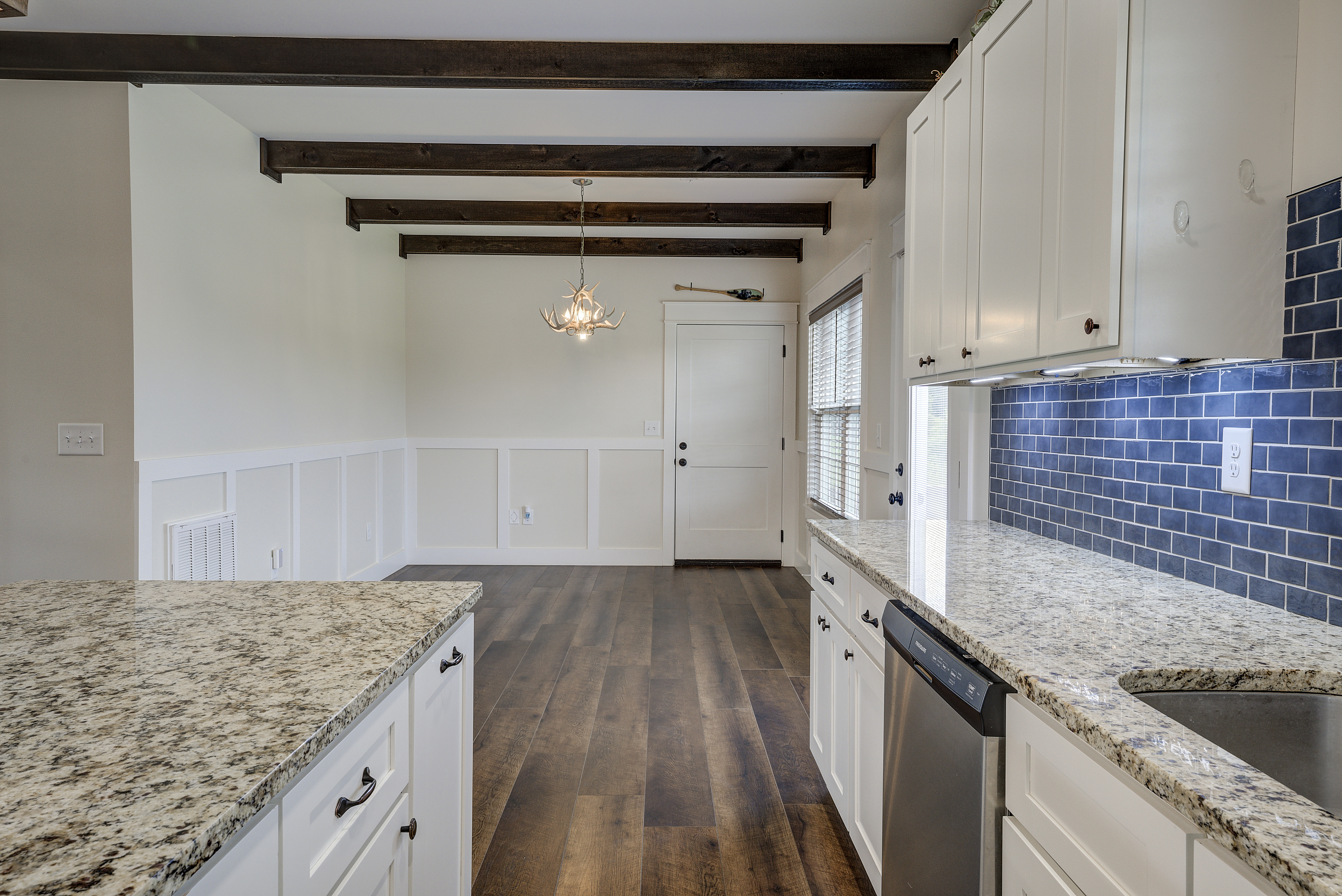 Jonesborough, Tennessee, 37659, United States, 3 Bedrooms Bedrooms, ,3 BathroomsBathrooms,Residential,For Sale,2000637