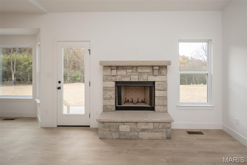 Troy, Missouri, 63379, United States, 3 Bedrooms Bedrooms, ,2 BathroomsBathrooms,Residential,For Sale,1993491