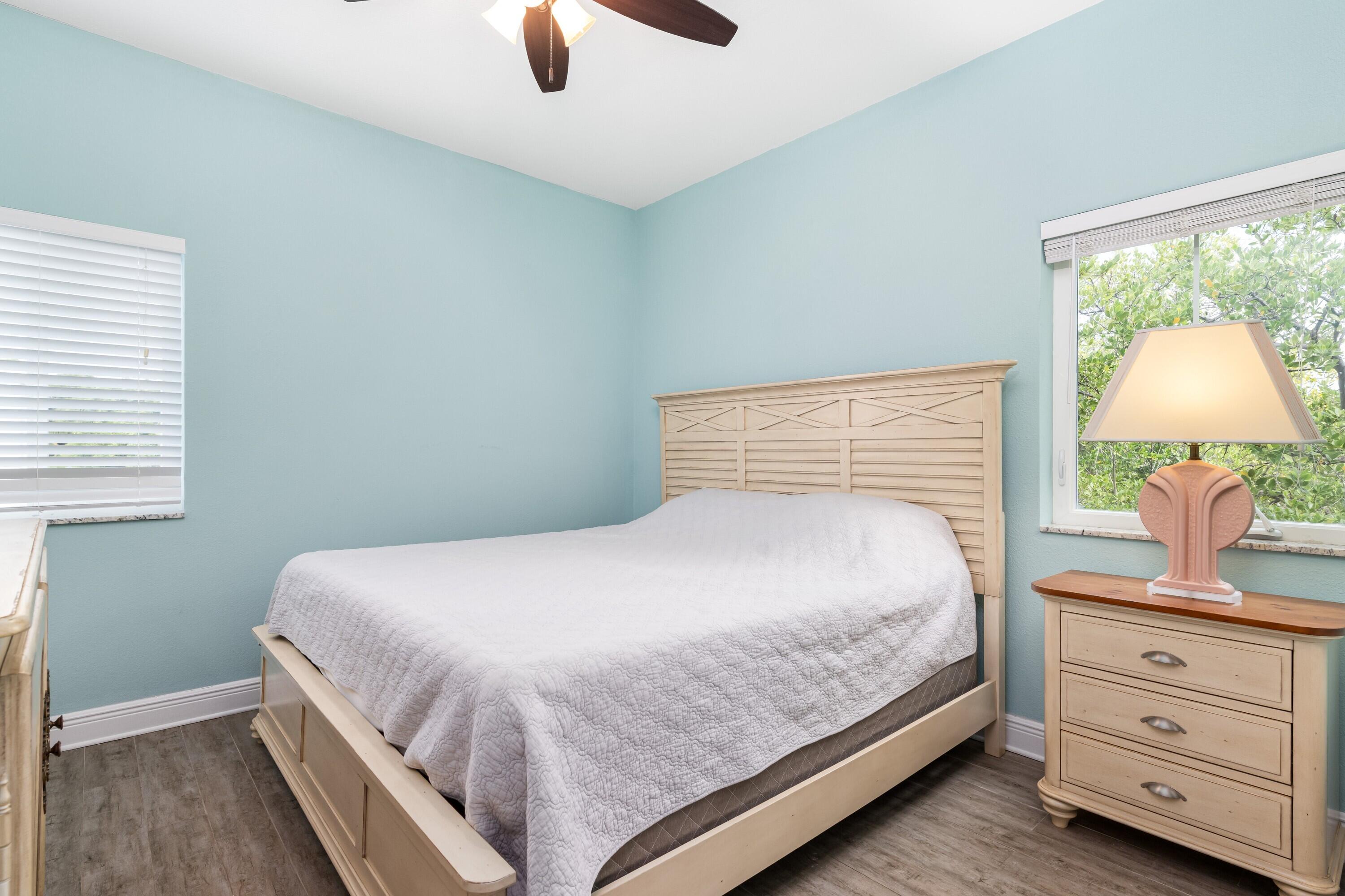 MARATHON, Florida, 33050, United States, 3 Bedrooms Bedrooms, ,2 BathroomsBathrooms,Residential,For Sale,1989010