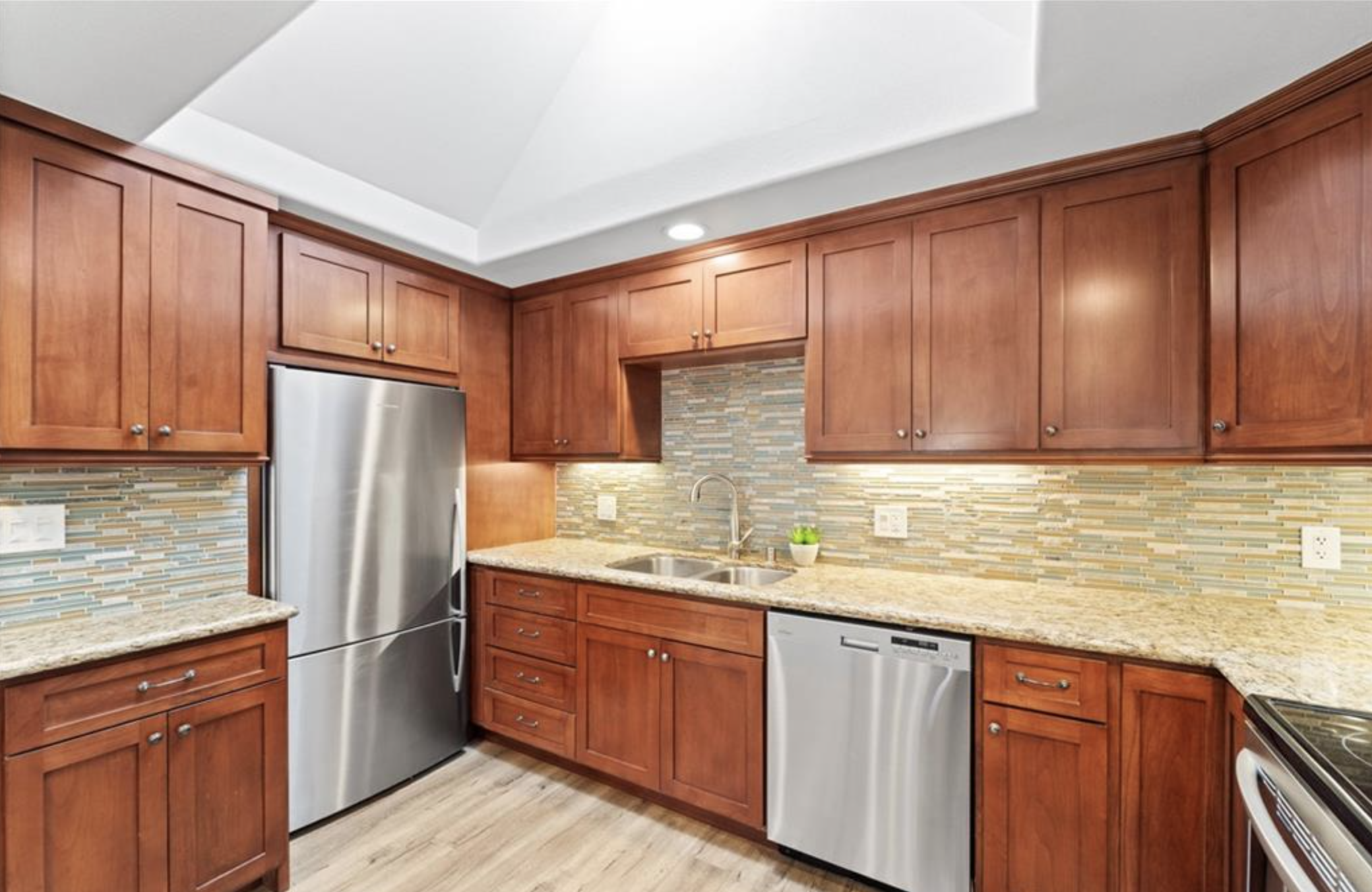 Seal Beach, California, 90740, United States, 2 Bedrooms Bedrooms, ,2 BathroomsBathrooms,Residential,For Sale,1996114