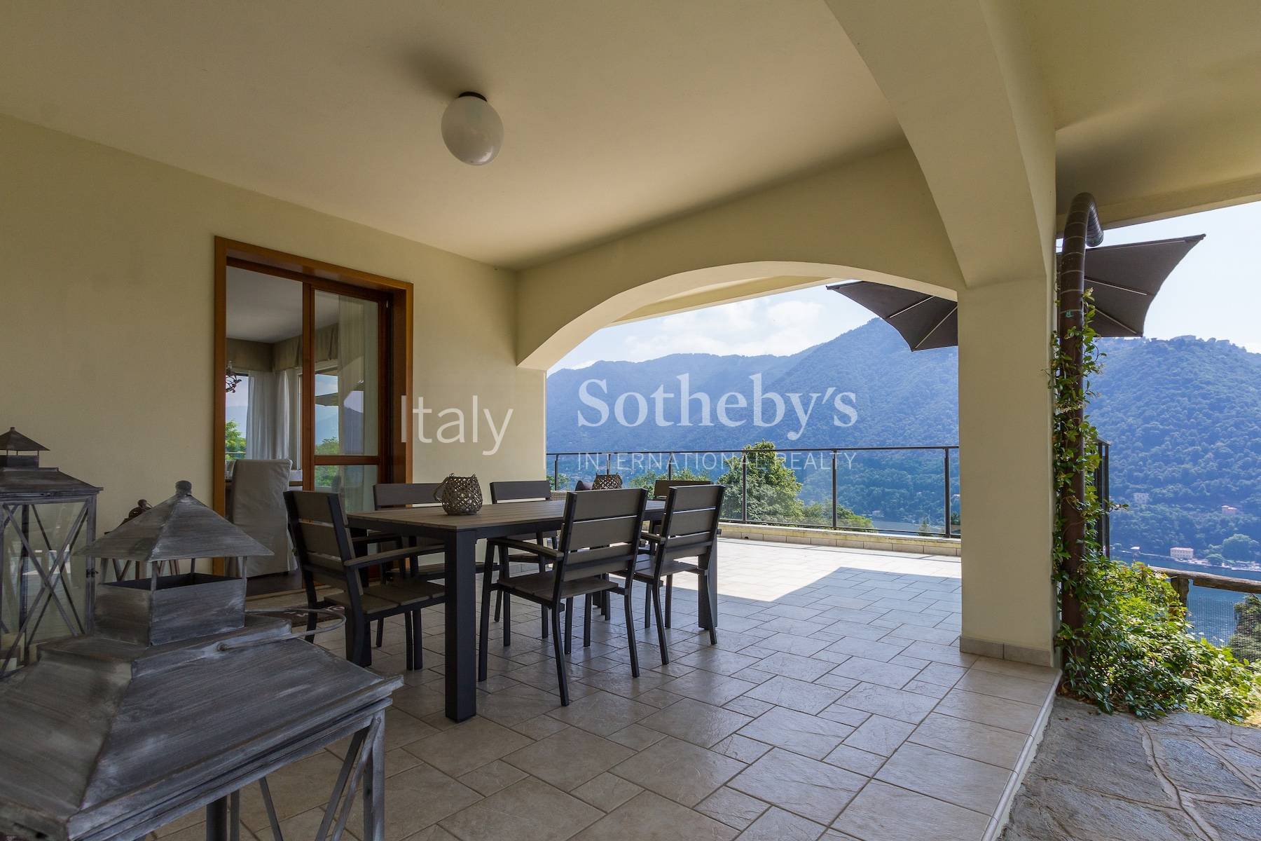  Prestigious modern villa with lake view - 物件實景