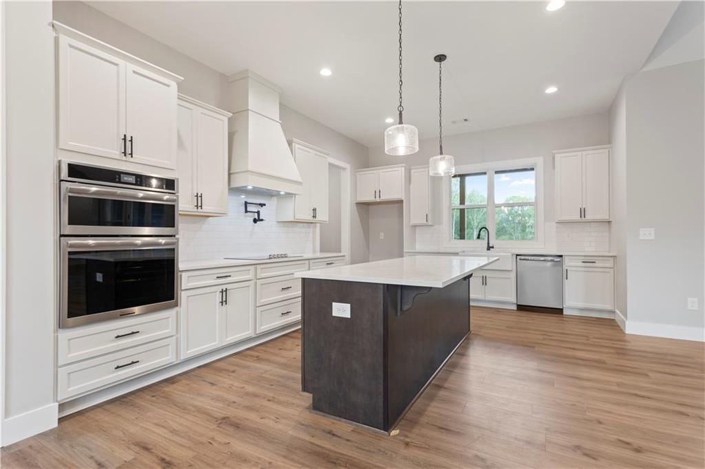 Carrollton, Georgia, 30116, United States, 4 Bedrooms Bedrooms, ,4 BathroomsBathrooms,Residential,For Sale,2001875