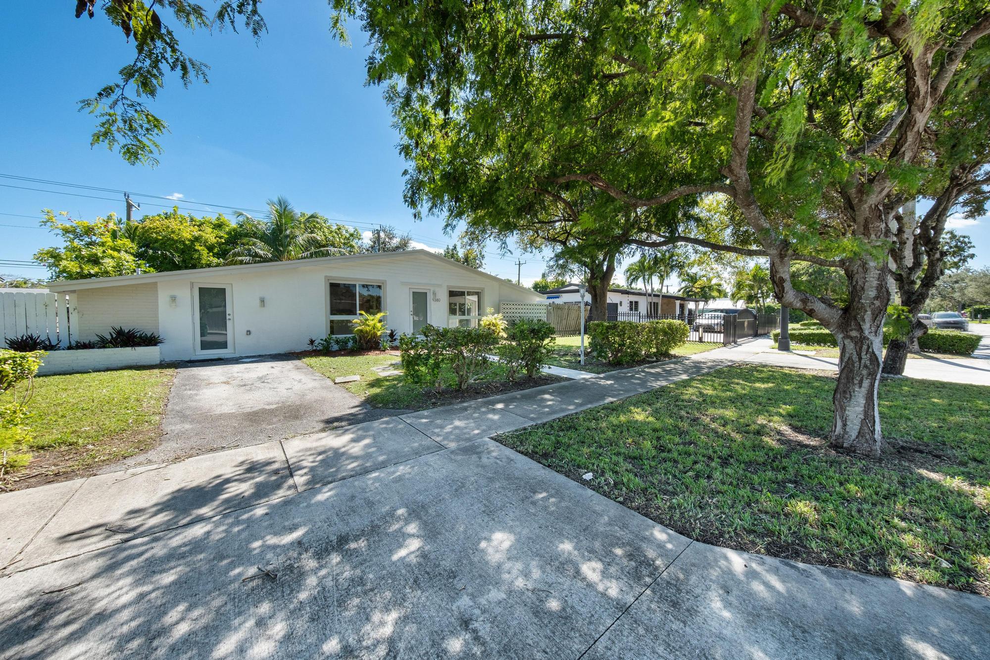 Cutler Bay, Florida, 33189, United States, 5 Bedrooms Bedrooms, ,2 BathroomsBathrooms,Residential,For Sale,1987060