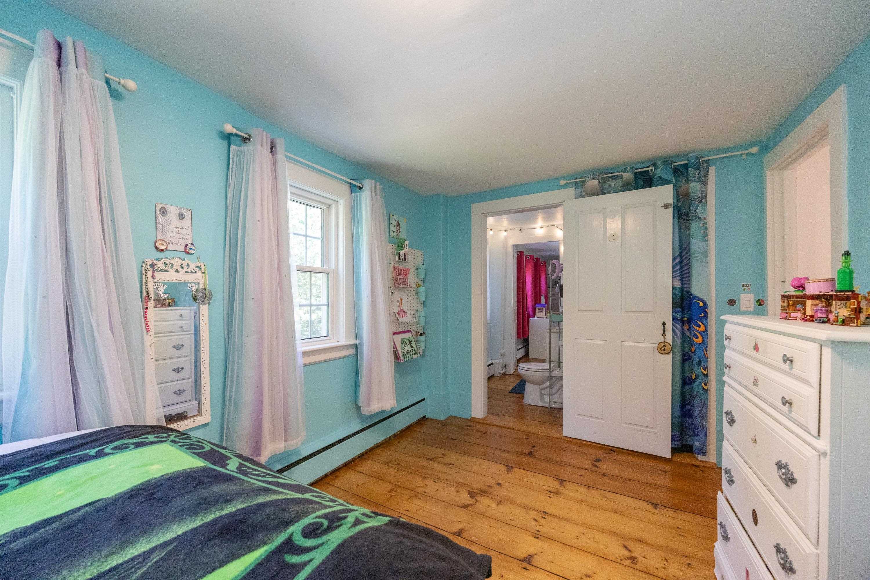 Pembroke, New Hampshire, 03275, United States, 4 Bedrooms Bedrooms, ,3 BathroomsBathrooms,Residential,For Sale,1925461