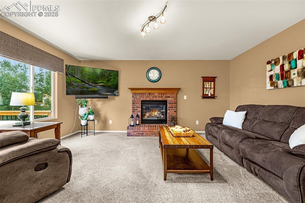 Monument, Colorado, 80132, United States, 5 Bedrooms Bedrooms, ,4 BathroomsBathrooms,Residential,For Sale,1988171