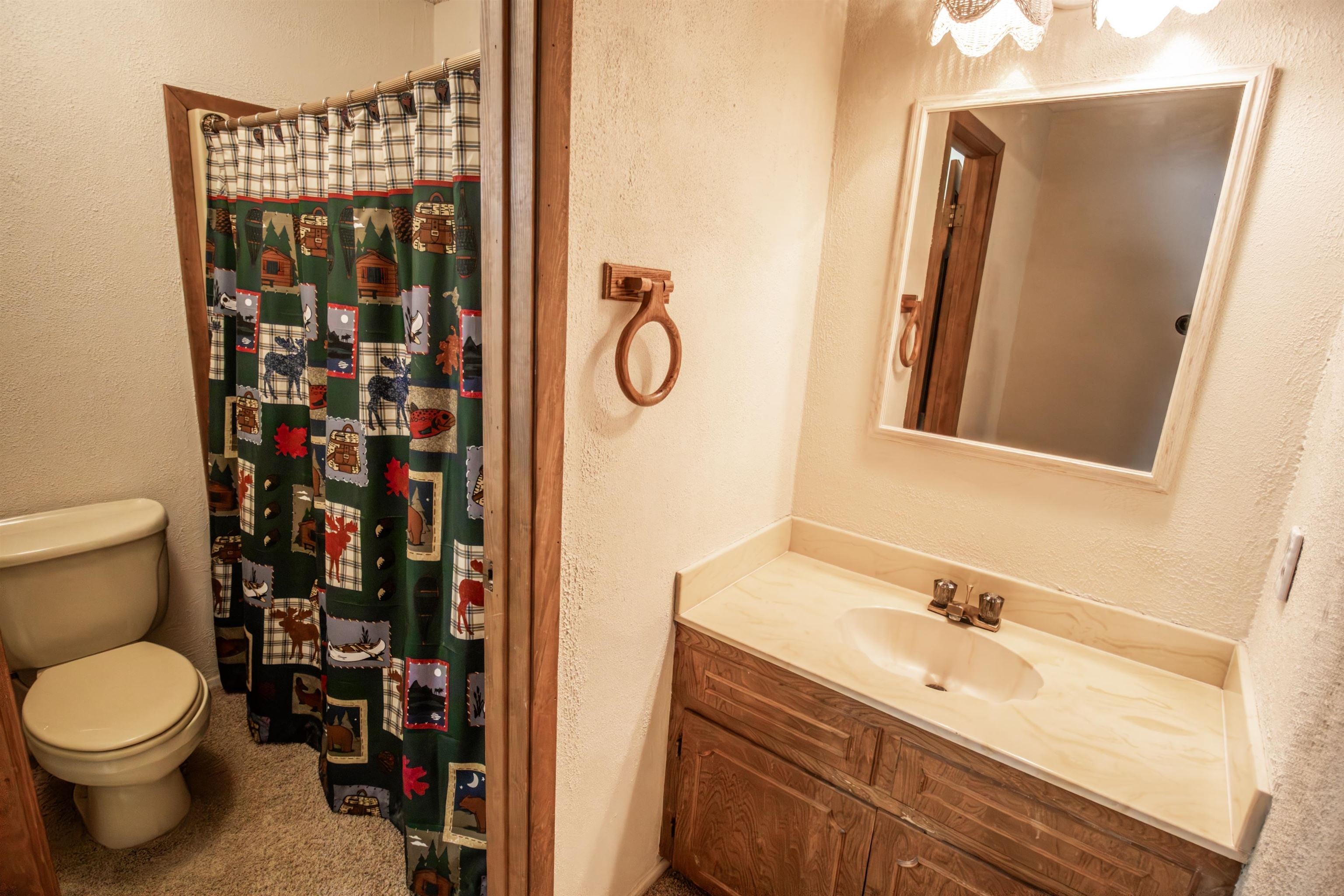 Marshall, Texas, 75670, United States, 5 Bedrooms Bedrooms, ,4 BathroomsBathrooms,Residential,For Sale,1996423