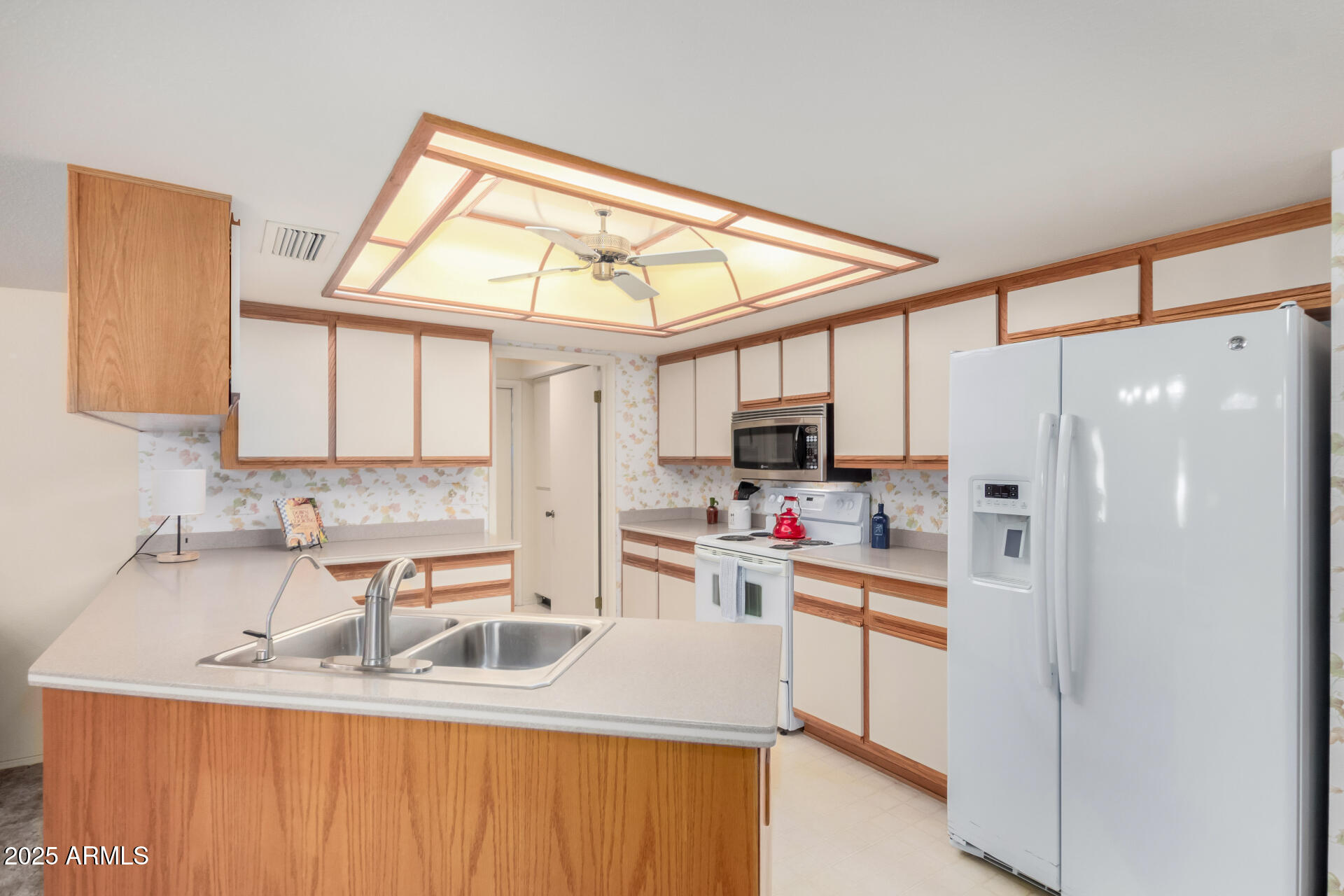 Sun Lakes, Arizona, 85248, United States, 2 Bedrooms Bedrooms, ,2 BathroomsBathrooms,Residential,For Sale,1970813