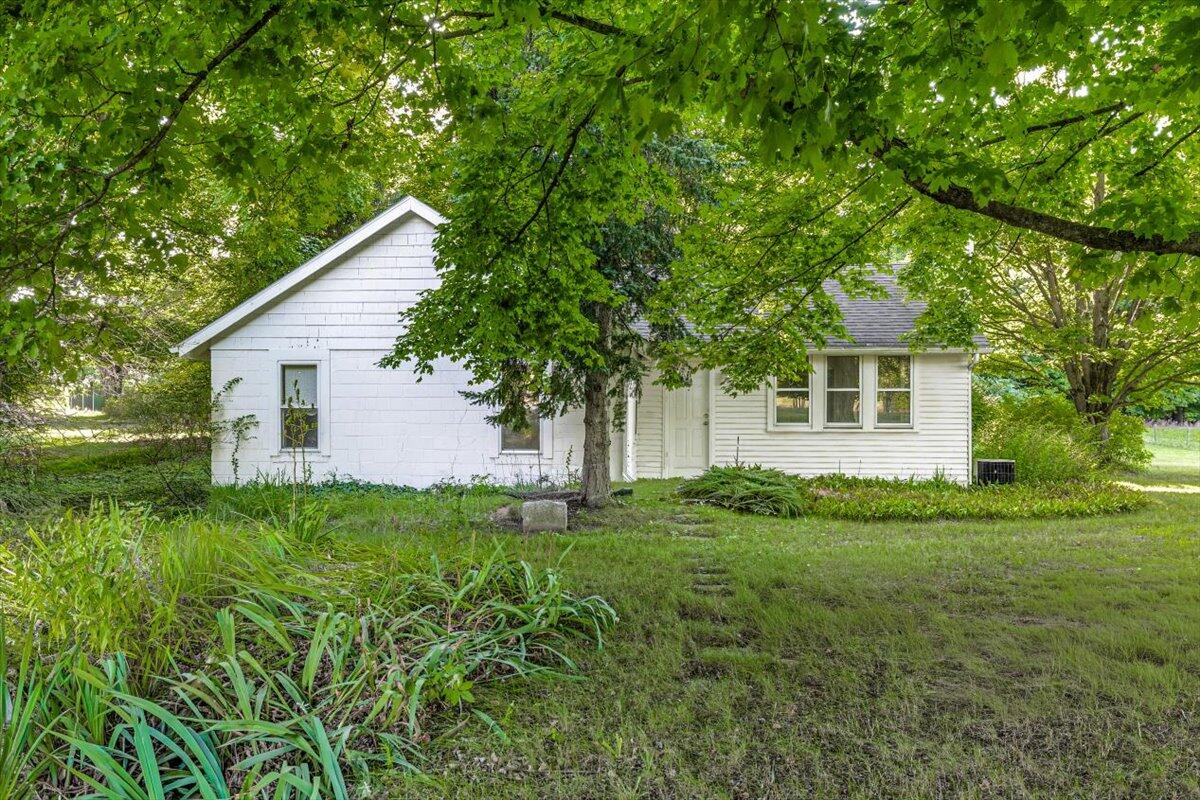 La Porte, Indiana, 46350, United States, 2 Bedrooms Bedrooms, ,Residential,For Sale,1868800