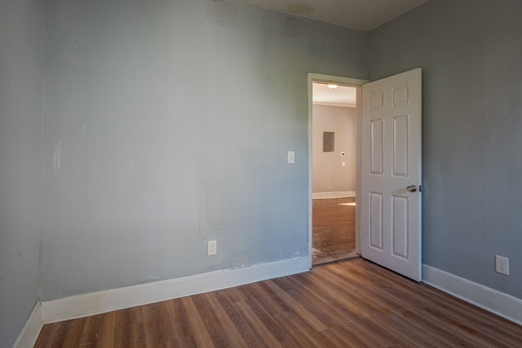 Worcester, Massachusetts, 01604, United States, 8 Bedrooms Bedrooms, ,4 BathroomsBathrooms,Residential,For Sale,1981131