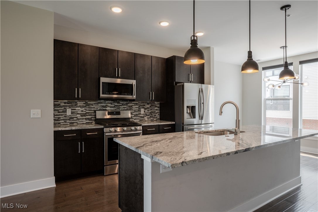 Cleveland, Ohio, 44102, United States, 3 Bedrooms Bedrooms, ,3 BathroomsBathrooms,Residential,For Sale,1923421