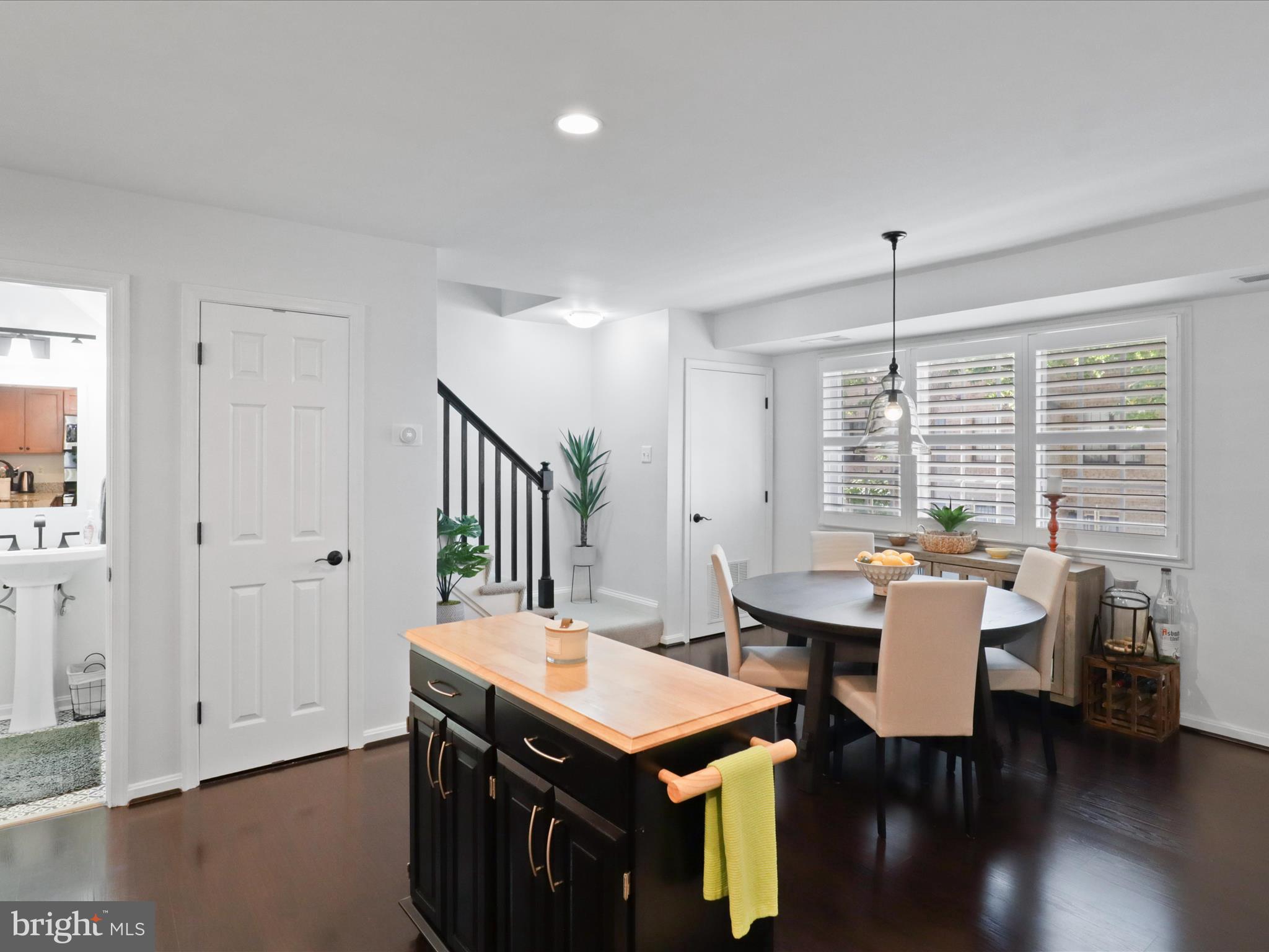 Alexandria, Virginia, 22304, United States, 3 Bedrooms Bedrooms, ,3 BathroomsBathrooms,Residential,For Sale,1982679